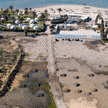 A gif with an arrow pointing to the Dor Beach parking lot